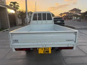 Toyota TownAce 2004 White