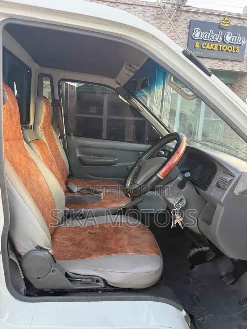 Toyota TownAce 2004 White