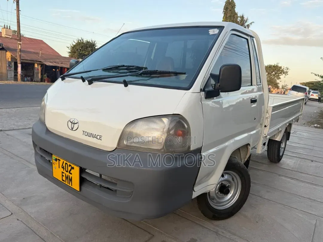 Toyota TownAce 2004 White
