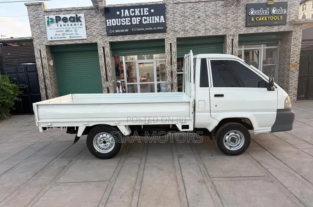 Toyota TownAce 2004 White