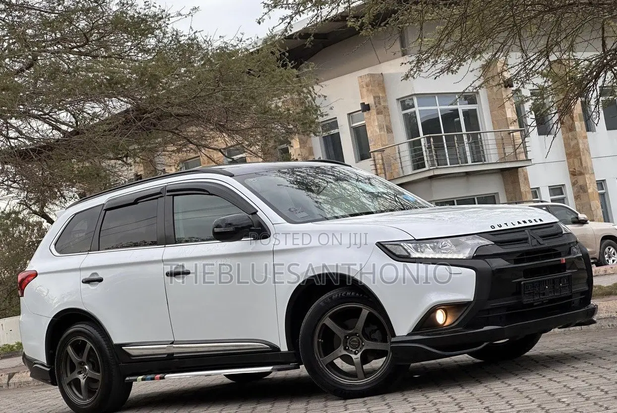 Mitsubishi Outlander 2016 Pearl
