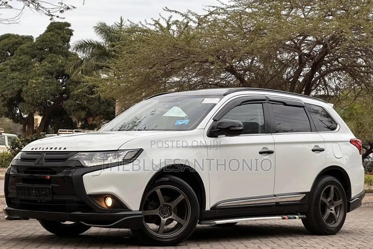 Mitsubishi Outlander 2016 Pearl