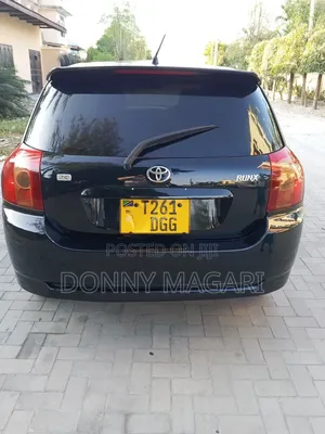 Toyota Corolla RunX 2005 Black