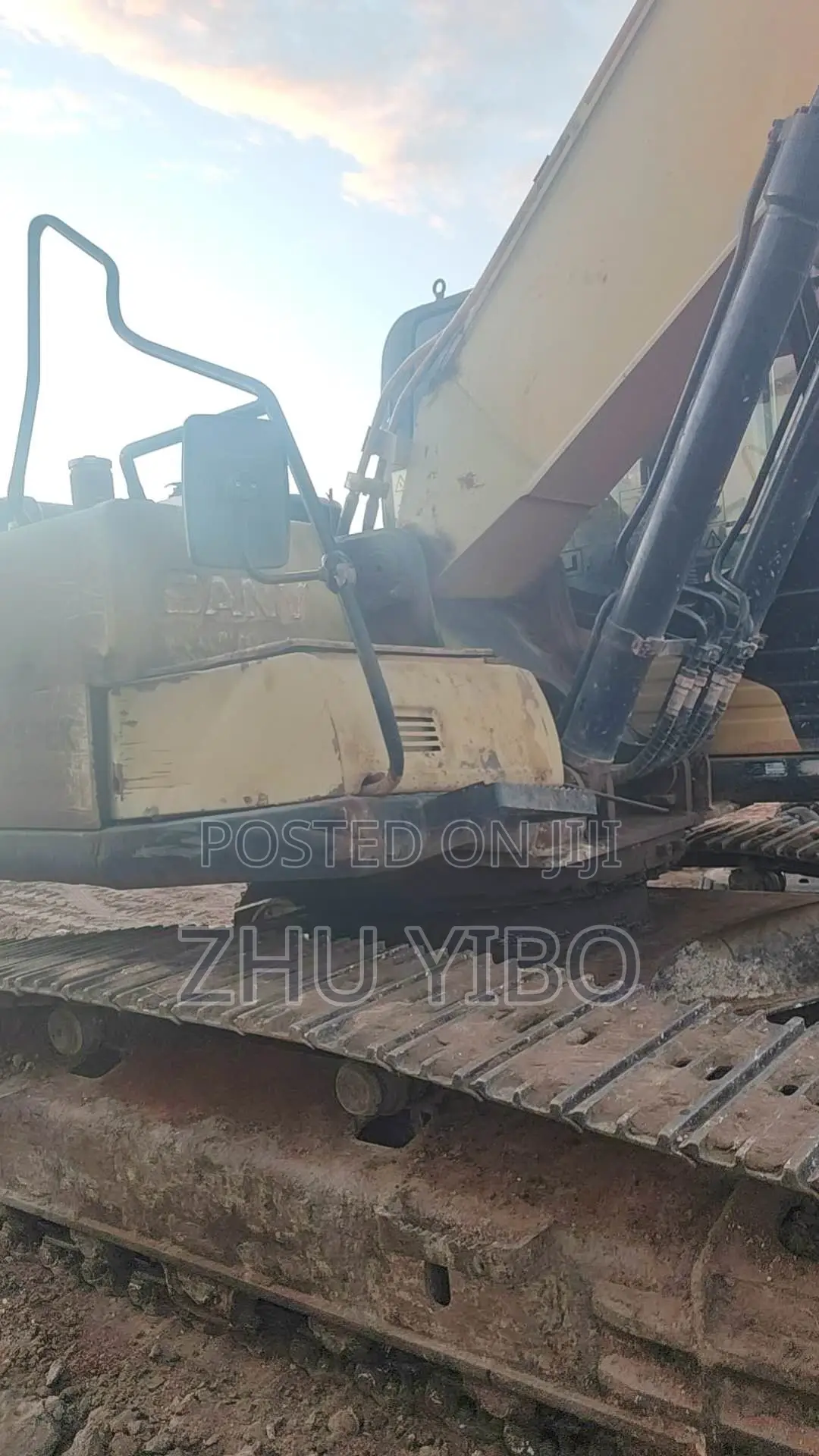 Excavator Sany205