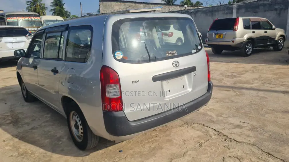 Toyota Probox 2006 Silver
