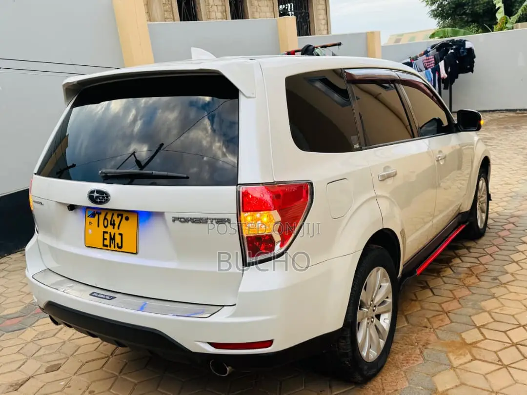 Subaru Forester 2011 White