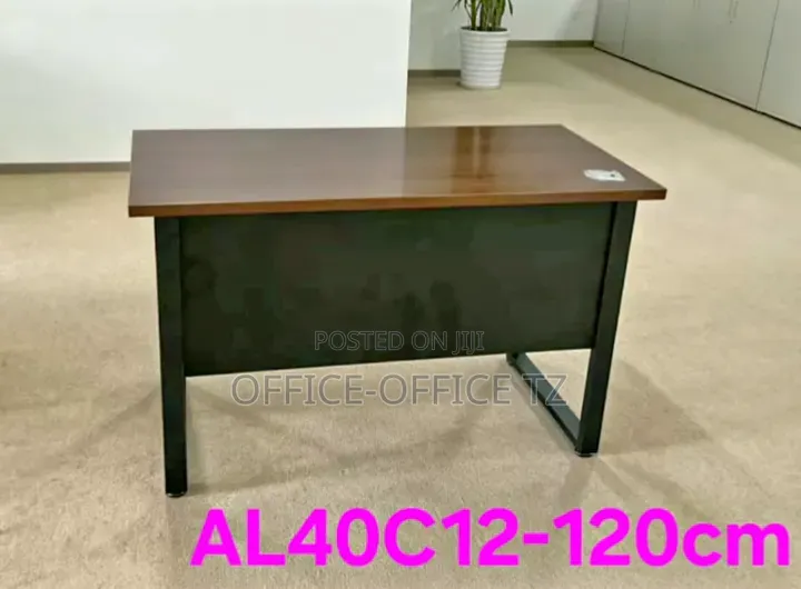 Metal Office Table (120 Cm)