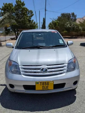 Toyota IST 2007 Silver
