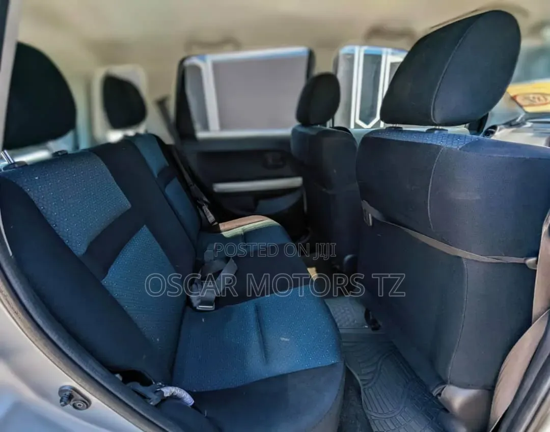 Toyota IST 2007 Silver