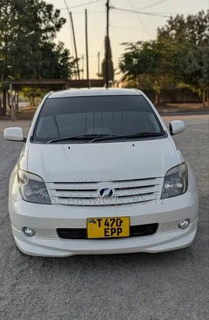 Toyota IST 2007 White