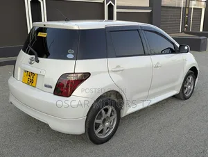 Toyota IST 2007 White