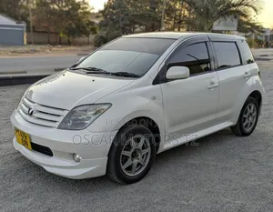 Toyota IST 2007 White