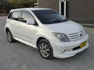 Toyota IST 2007 White