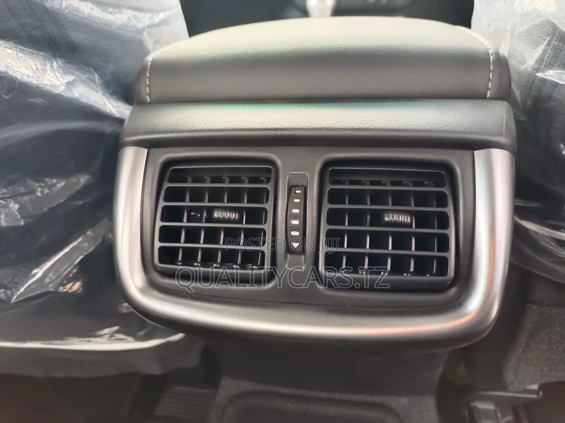 Toyota Hilux 2026 Black