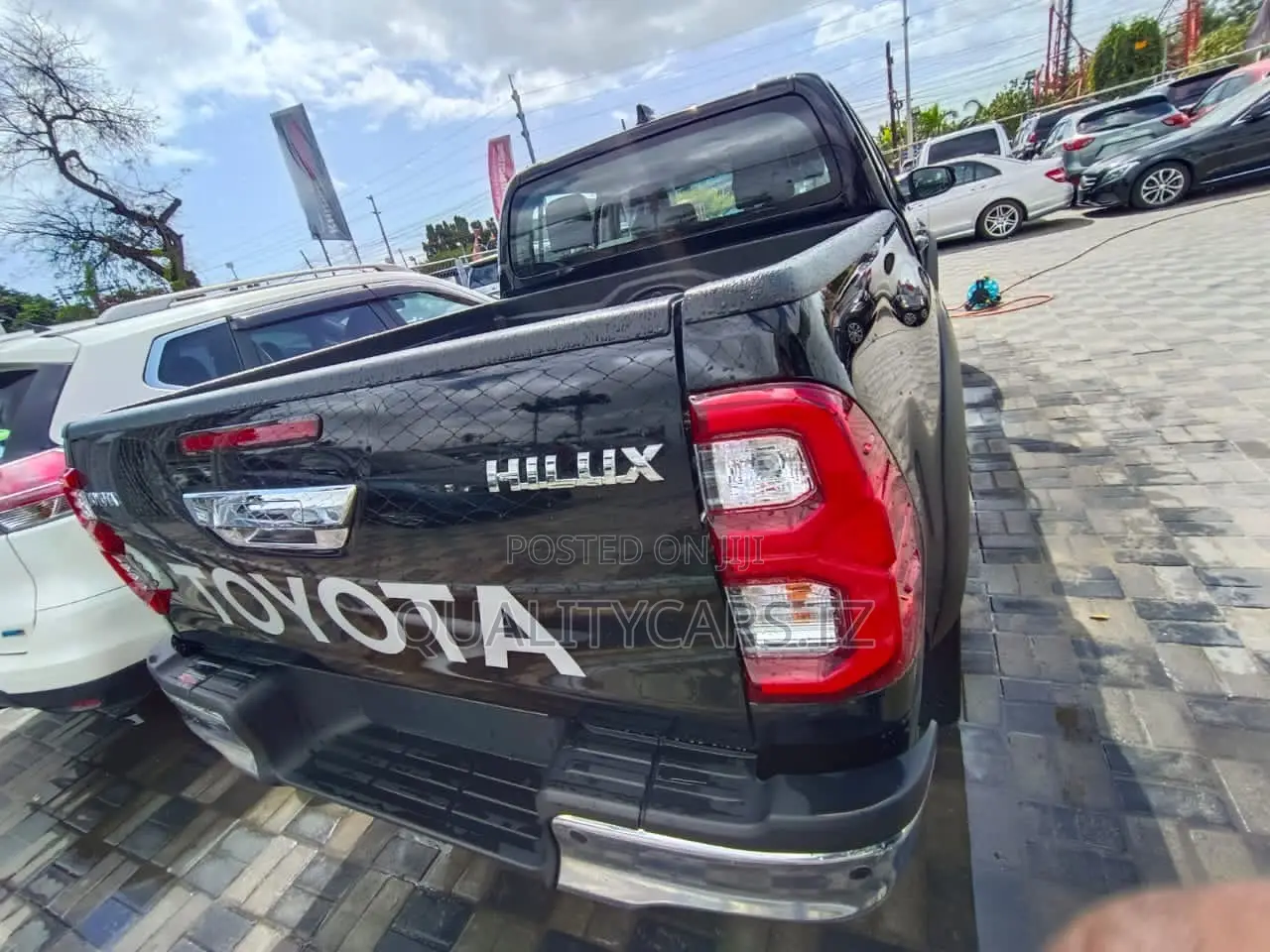 Toyota Hilux 2026 Black