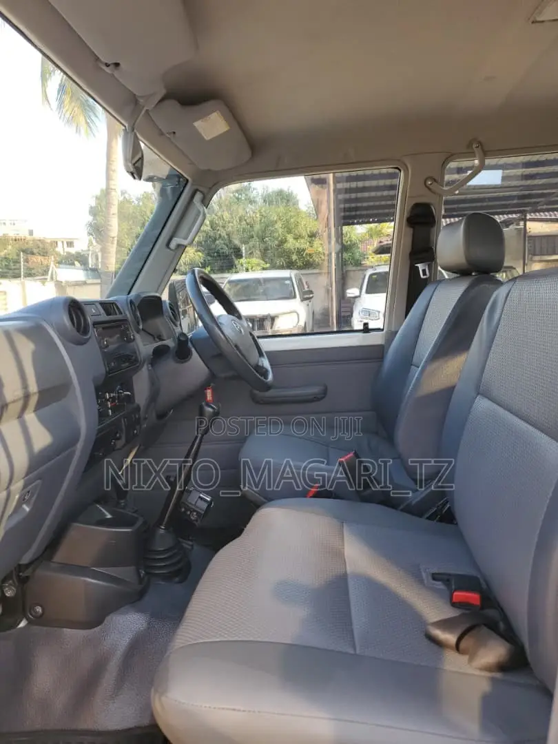 Toyota Land Cruiser 2020 Off white