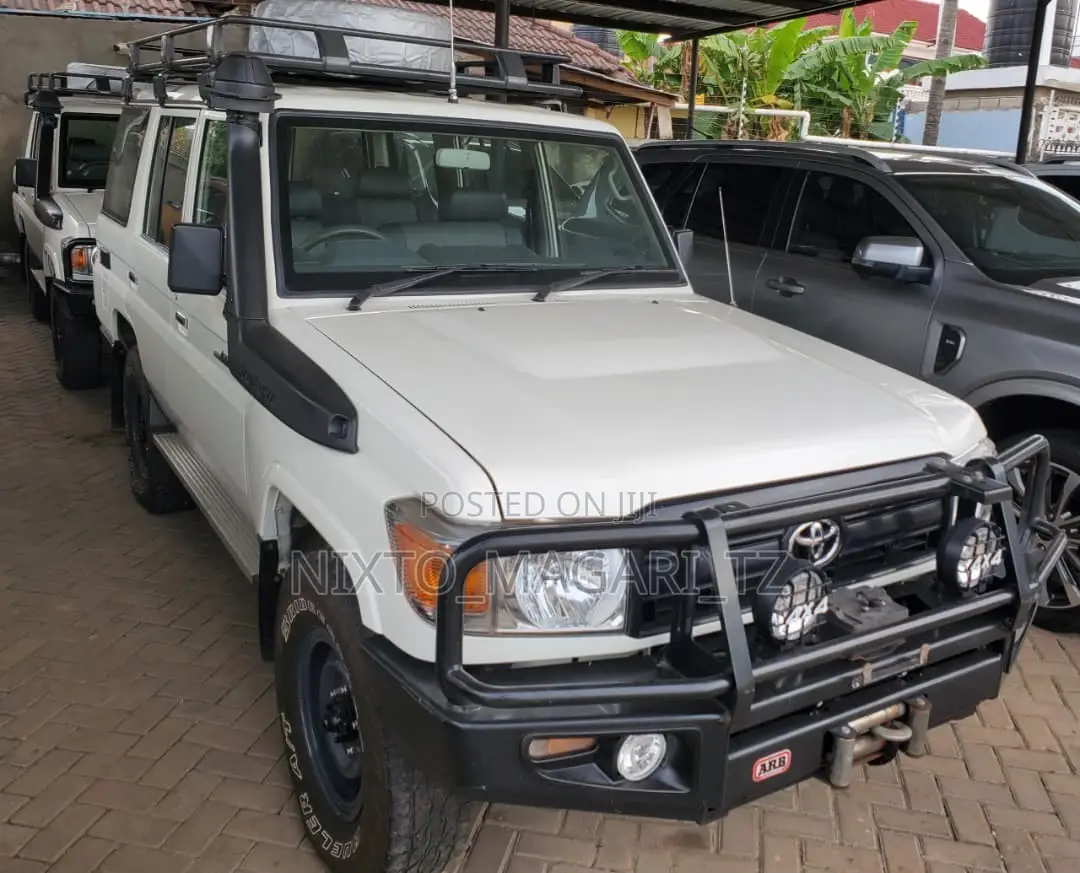 Toyota Land Cruiser 2020 Off white