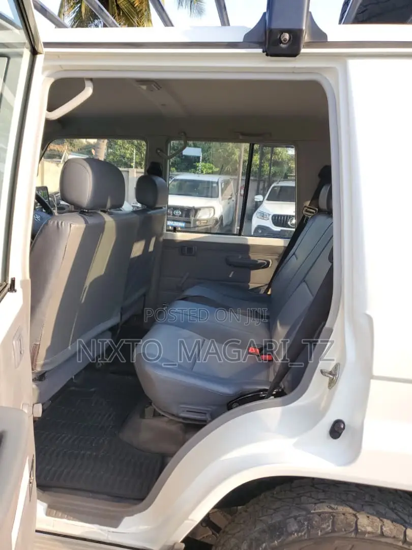 Toyota Land Cruiser 2020 Off white
