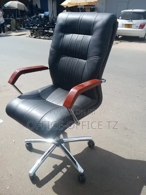 Office Chair Used (Wooden Handle)