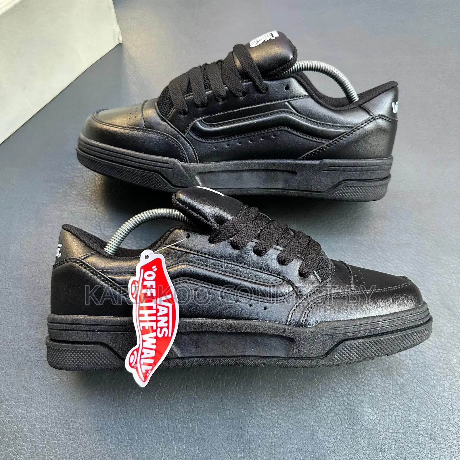 Classic Vans Low-Top Casual Shoes🔥👟