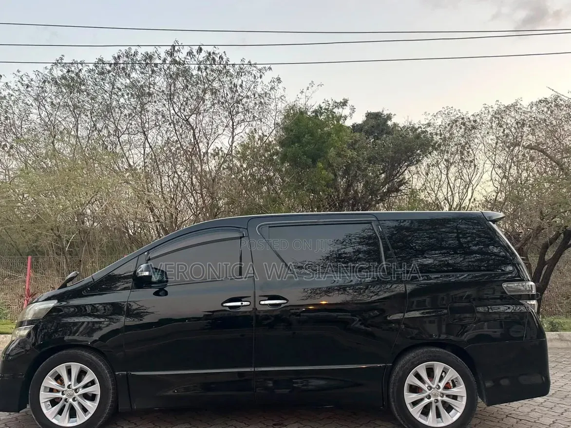 Toyota Alphard 2009 Black