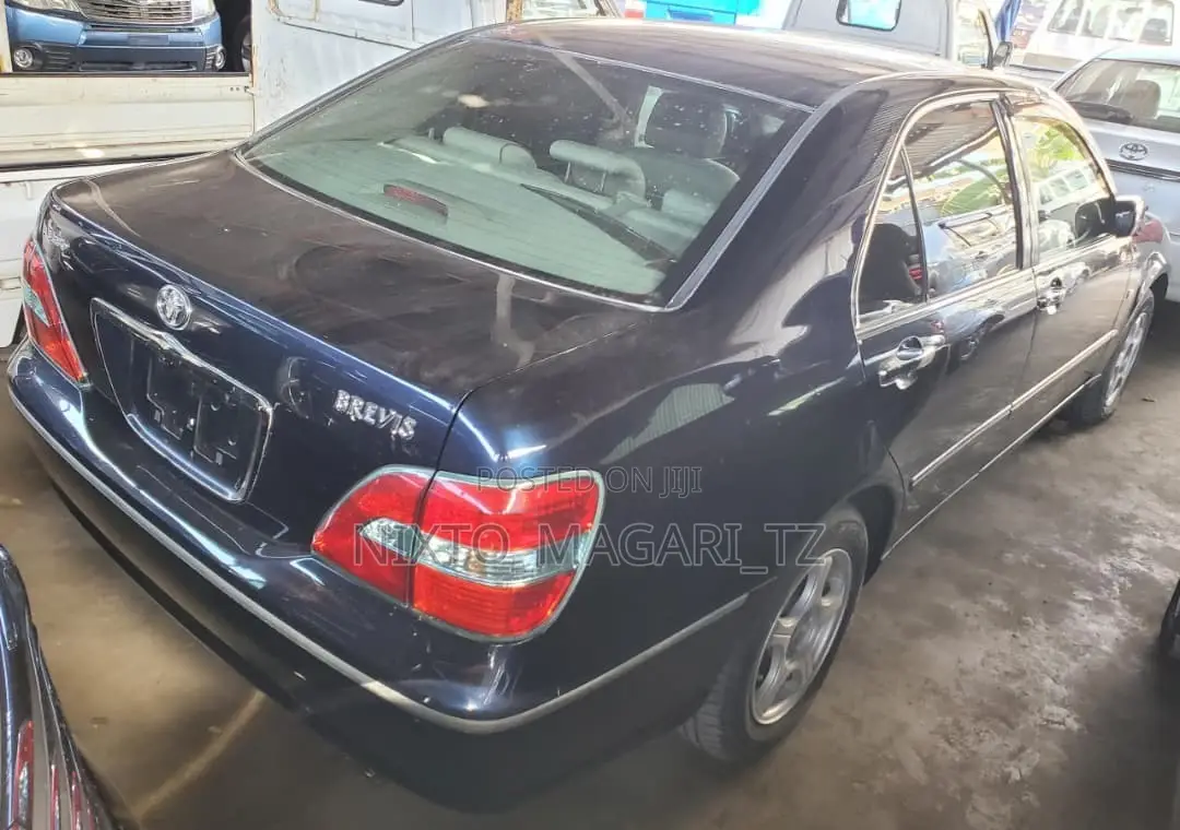 Toyota Brevis 2005 Blue