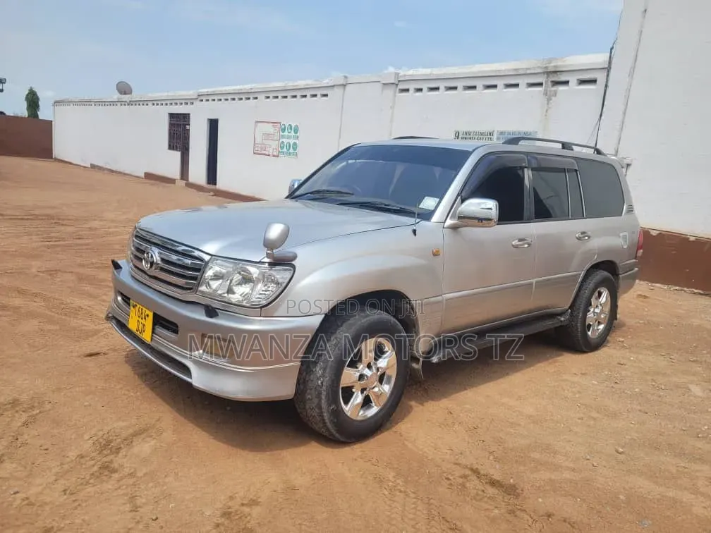Toyota Land Cruiser 2007 Silver