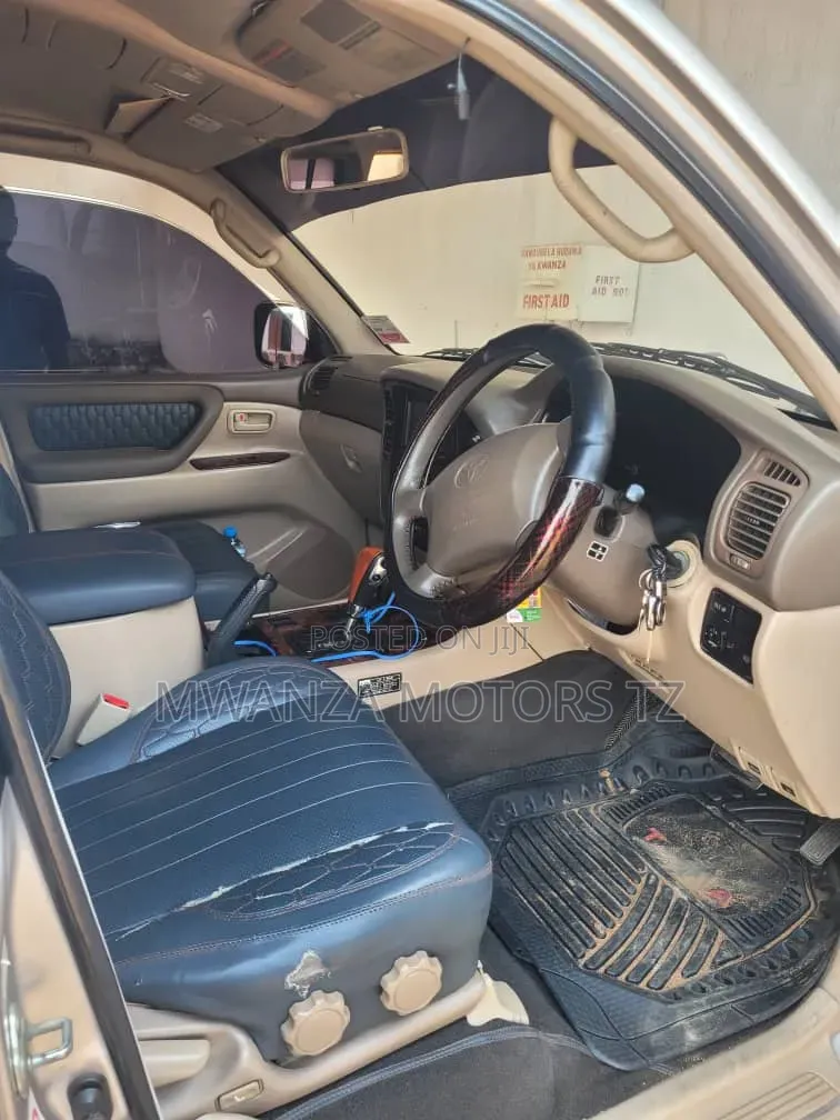 Toyota Land Cruiser 2007 Silver