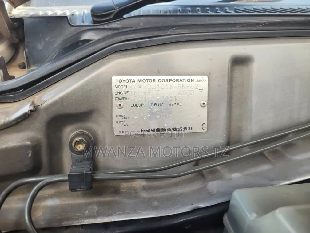 Toyota Land Cruiser 2007 Silver