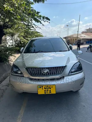 Toyota Harrier 2005 Beige