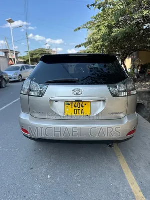 Toyota Harrier 2005 Beige