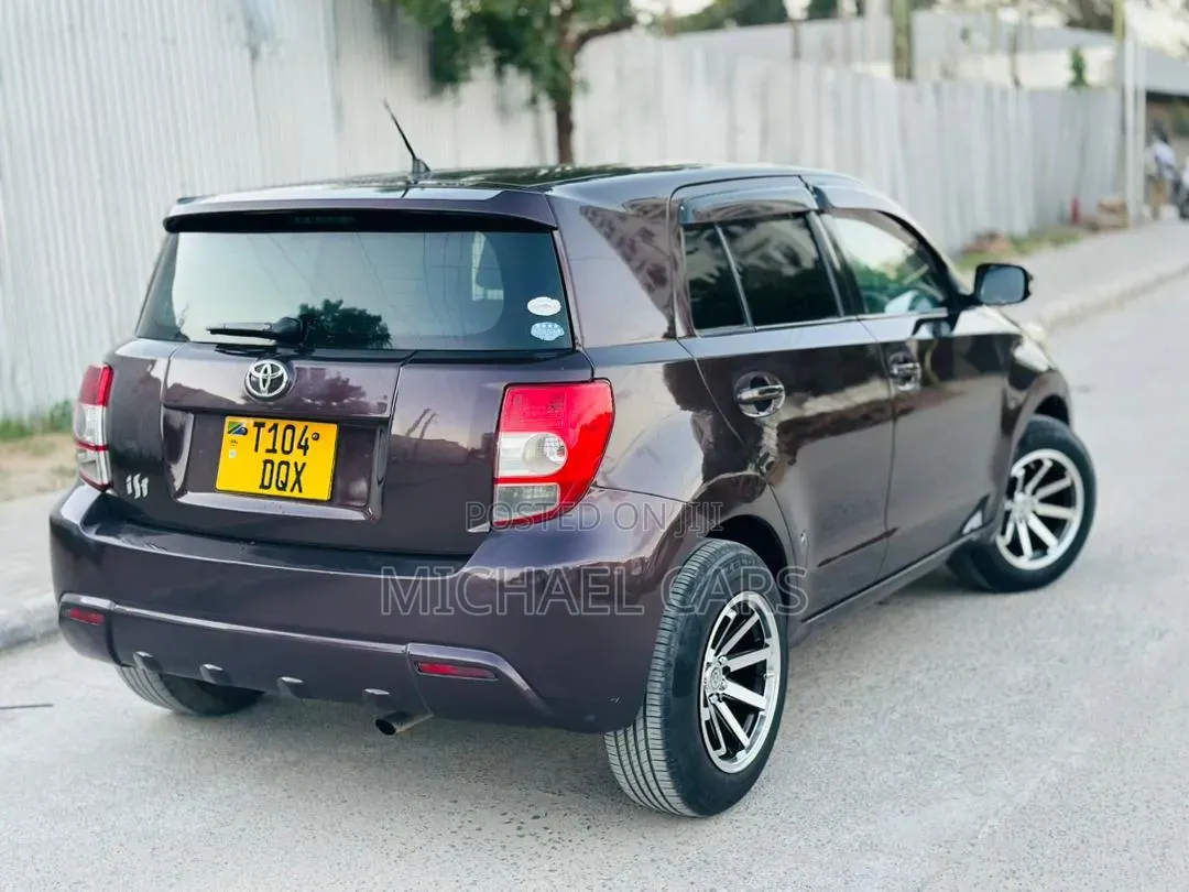 Toyota IST 2009 Brown