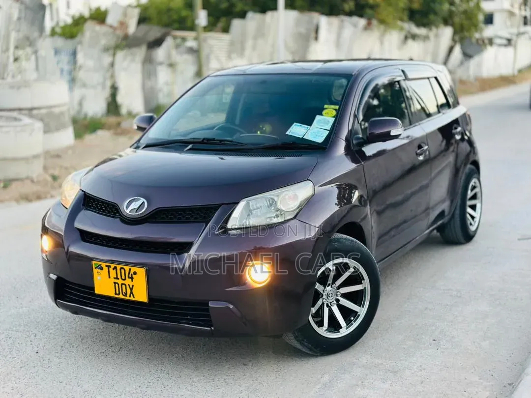 Toyota IST 2009 Brown