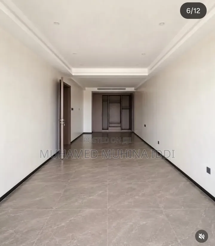 3bdrm Duplex in Oyster Bay for sale