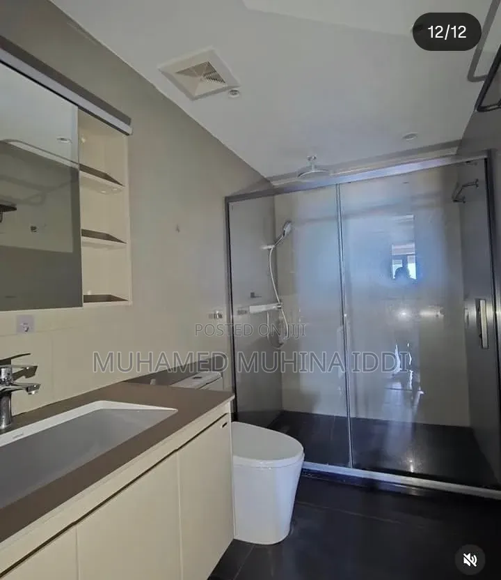 3bdrm Duplex in Oyster Bay for sale