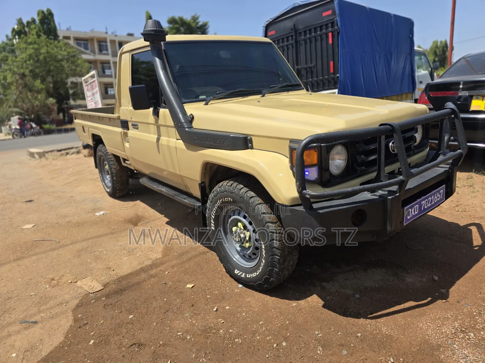 Toyota Land Cruiser 2013 Gray