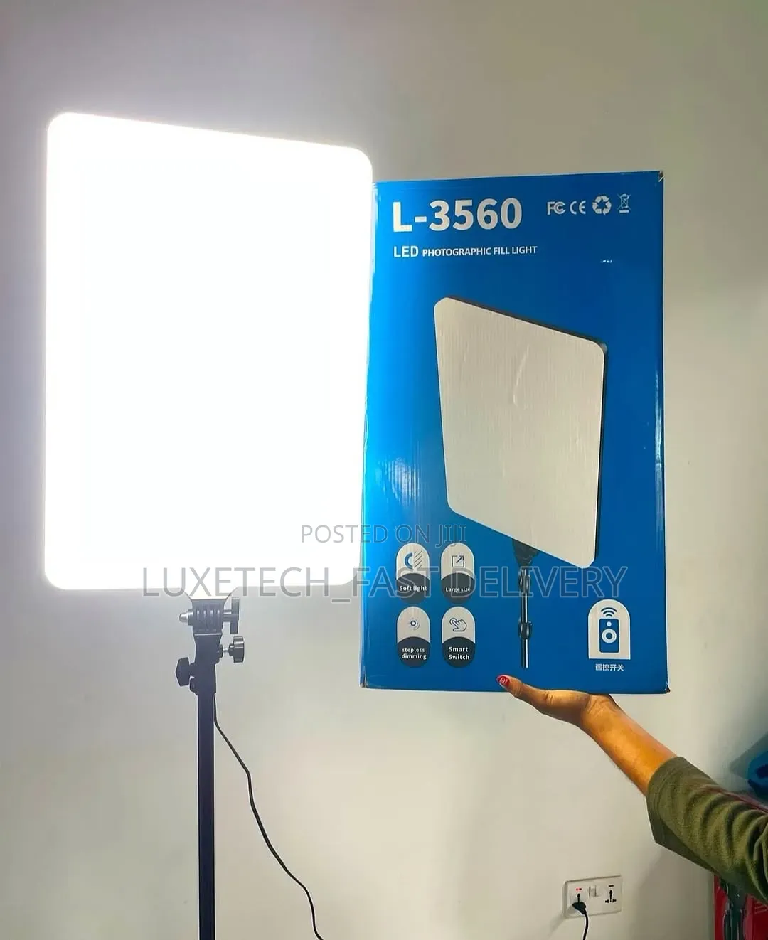 L-3560 LED Photography Fill Light 24" – Adjustable Color Temp Studio