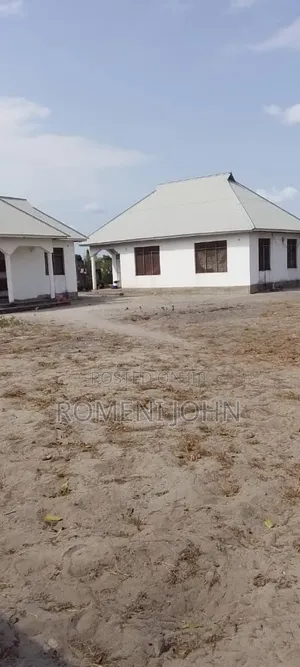 4bdrm Apartment in Tanzania Daresalaam., Ilala for sale