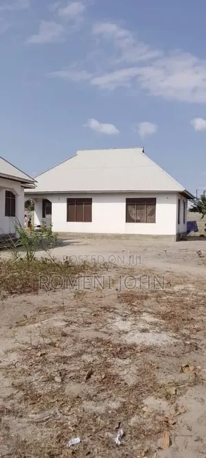 4bdrm Apartment in Tanzania Daresalaam., Ilala for sale