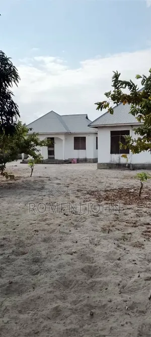 4bdrm Apartment in Tanzania Daresalaam., Ilala for sale