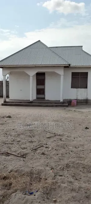 4bdrm Apartment in Tanzania Daresalaam., Ilala for sale
