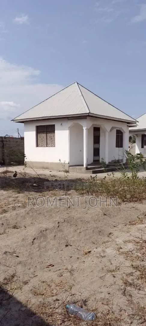 4bdrm Apartment in Tanzania Daresalaam., Ilala for sale