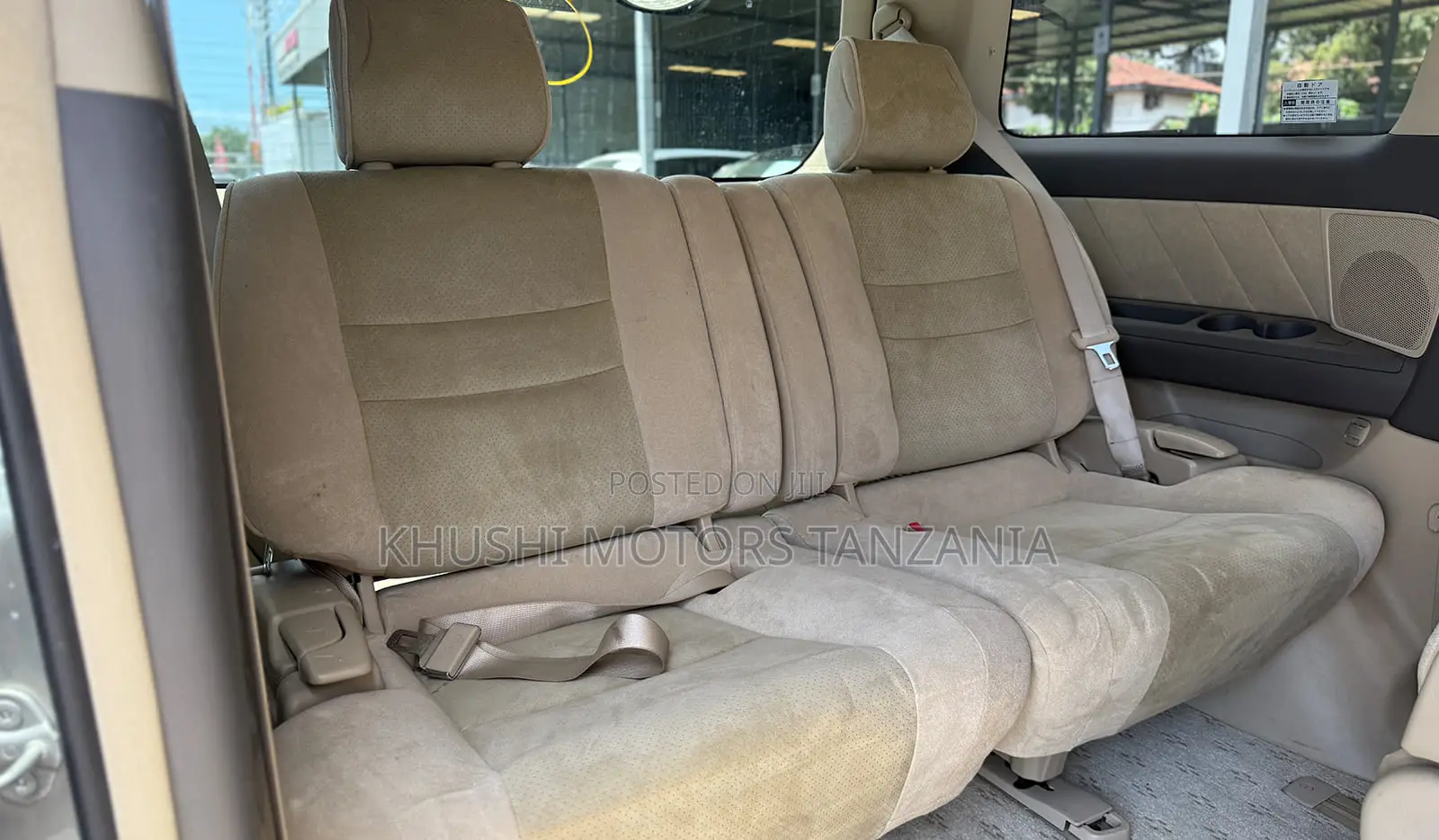 Toyota Alphard 2004 Silver