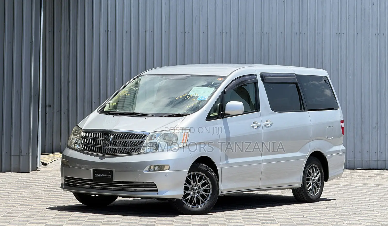 Toyota Alphard 2004 Silver