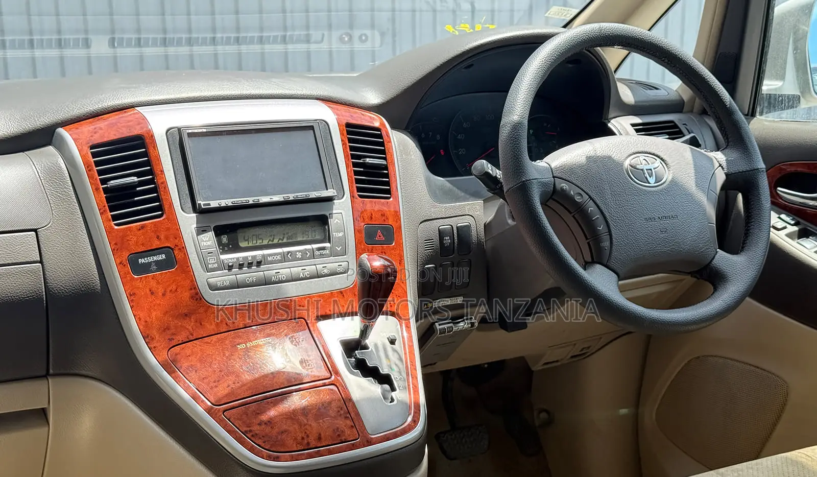Toyota Alphard 2004 Silver