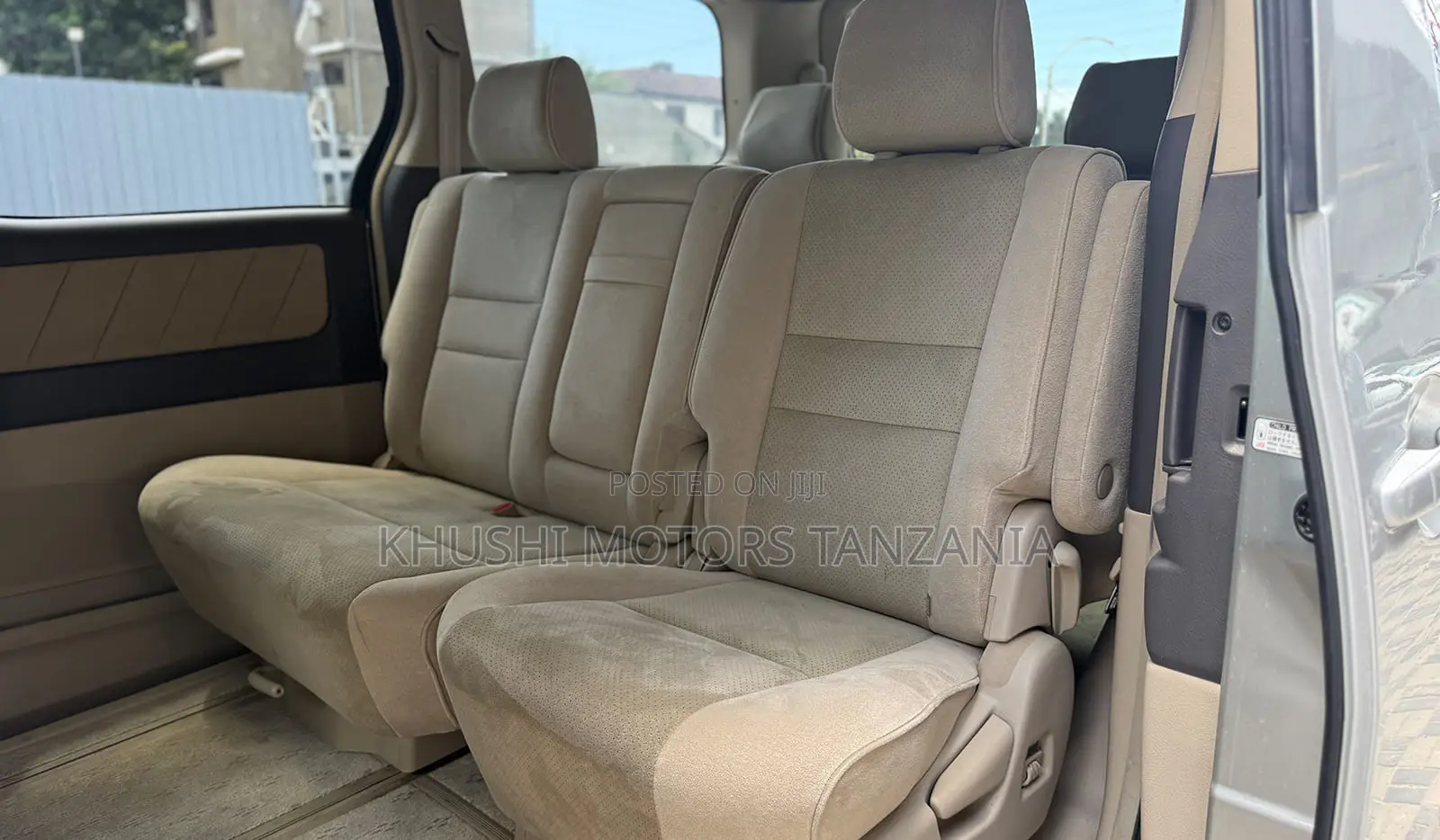 Toyota Alphard 2004 Silver