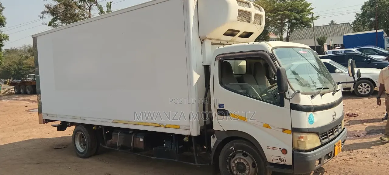 Hino Ya Ya Freezer Inagandisha