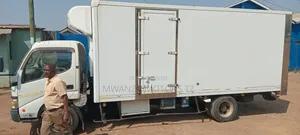 Hino Ya Ya Freezer Inagandisha