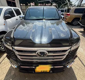 Toyota Land Cruiser 2023 Black