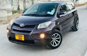 Toyota IST 2009 Maroon